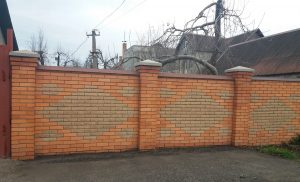 Строительство кипичного забора Одесса